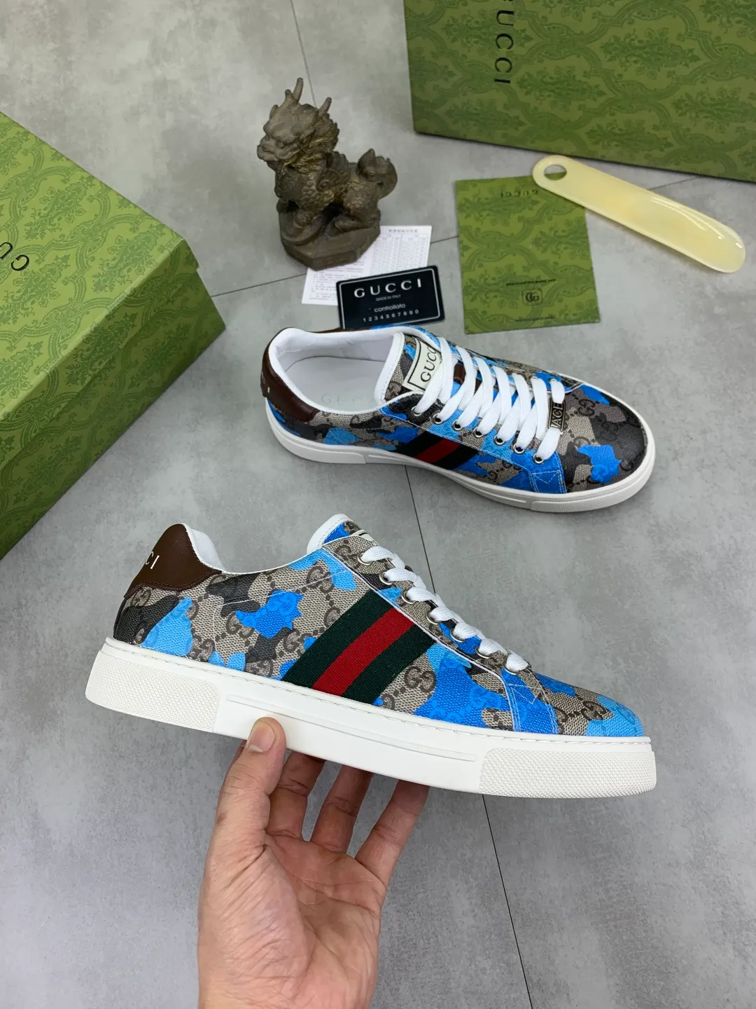 Men's Men's Shoes P420 💰[New Style] 🆘 The latest model from Gucci's official website🎁Classic casual and fashionable men's shoes👟Hot style💥Simple and elegant style, exclusive for trendy men. Unique latest brand elements from the official website👑Gucci original decoration, fashionable and generous, made of original soft calfskin fabric➕Comfortable soft sheepskin lining ✅The official website specifies wear-resistant rubber outsole_full of elasticity, classic model taken in real life🎬Color: 2️⃣colors available😍Number: 38-44